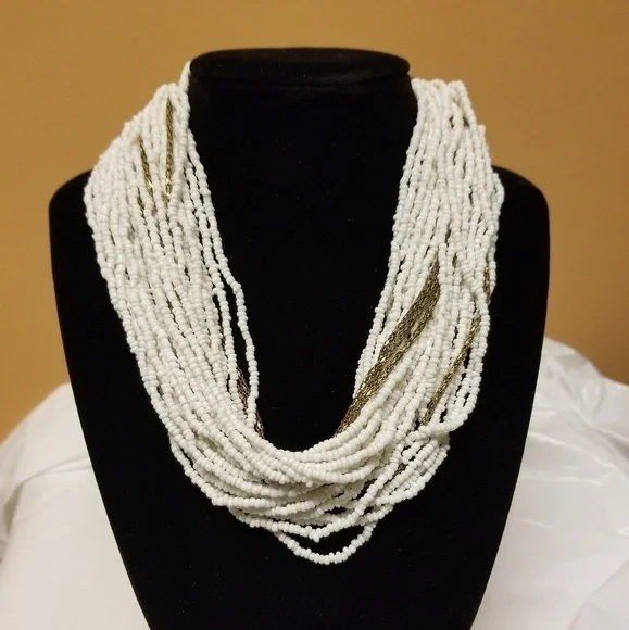 White And Gold Beaded Necklace - Picture 1 of 5